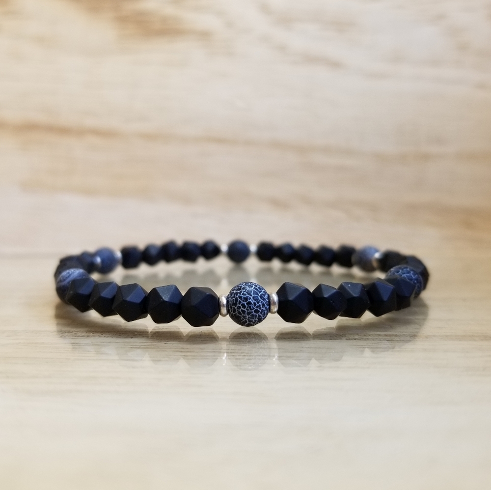 Effloresce Agate & Black Onyx Gemstone Bracelet
